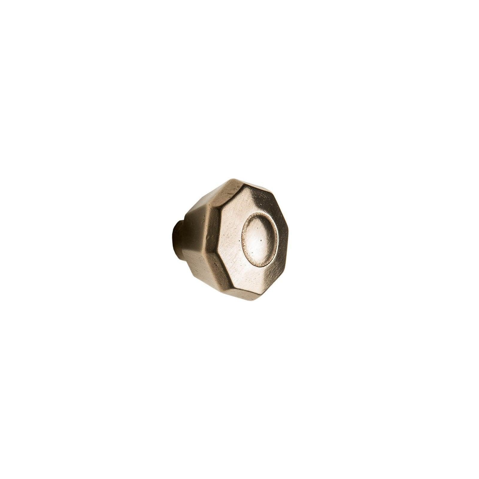 CK208 - 1 3/8" Gem Cabinet Knob - {{ show.name }}