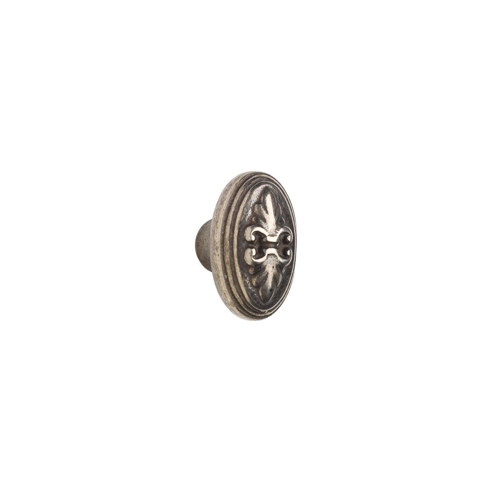 CK234 - 1" x 1 5/8, Fleur de Lis Cabinet Knob - {{ show.name }}